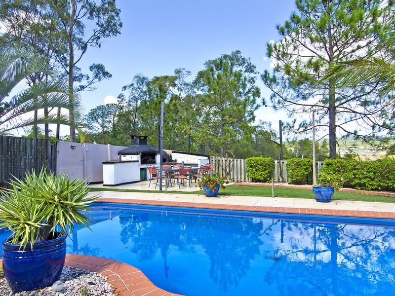 32 Austral Crescent, Pacific Pines QLD 4211