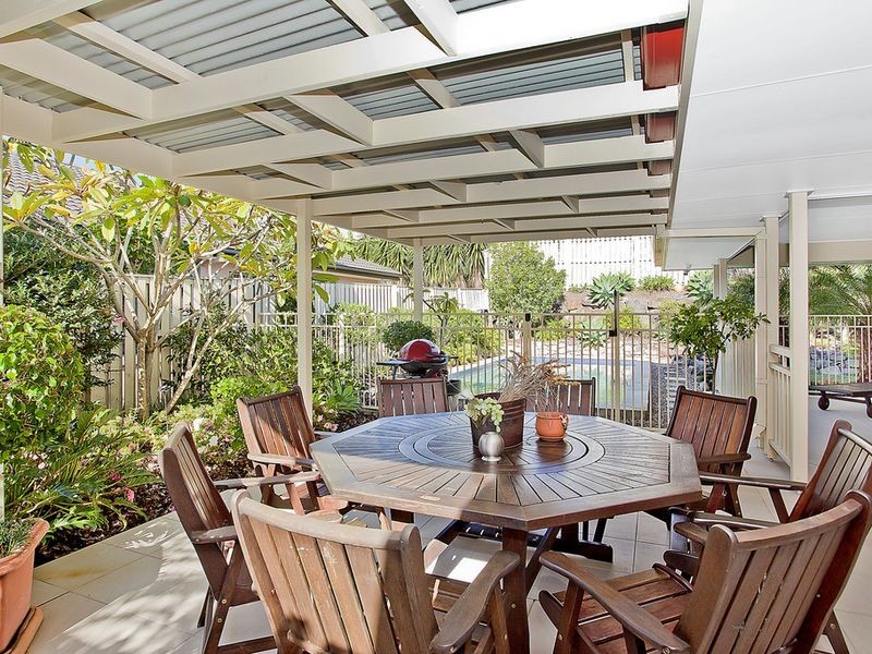 10 Kanangra Crescent, Pacific Pines QLD 4211