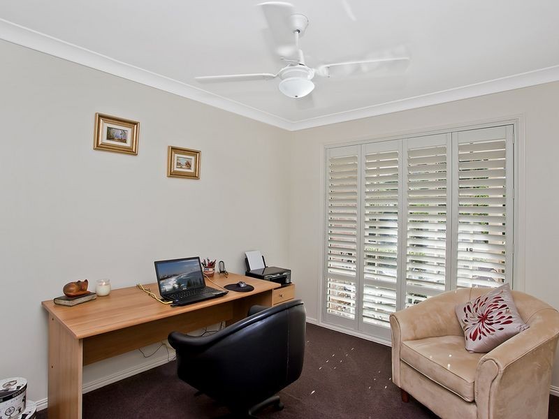 10 Kanangra Crescent, Pacific Pines QLD 4211