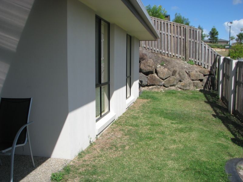 1 Napier Court, Pacific Pines QLD 4211