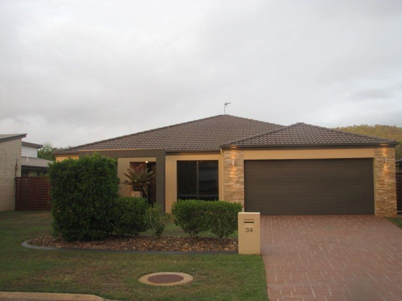 34 Bahkeeta Street, Oxenford QLD 4210