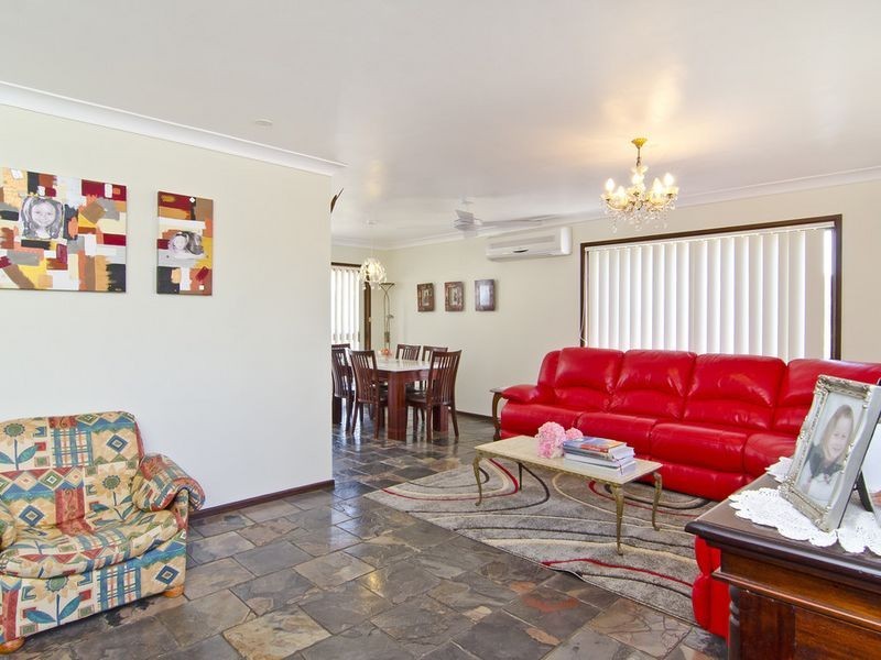 25 Lindfield Road, Helensvale QLD 4212