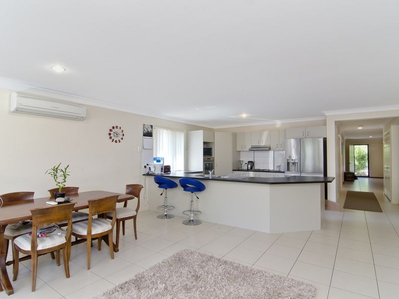 23 Shannonbrook Grove, Oxenford QLD 4210