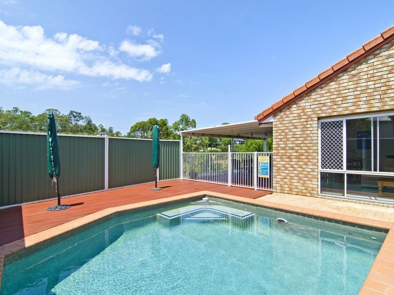 6 Nandi Terrace, Pacific Pines QLD 4211