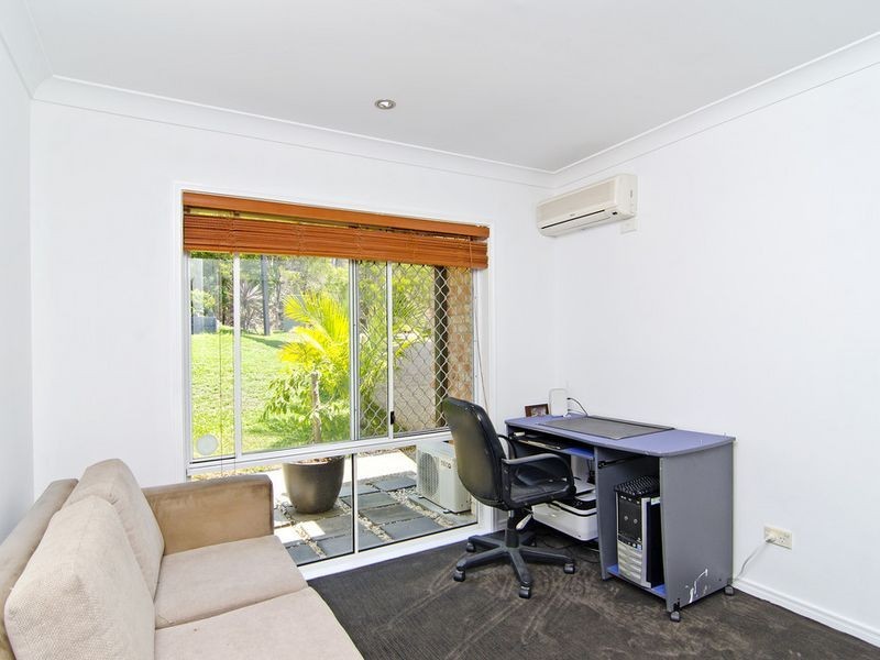 6 Nandi Terrace, Pacific Pines QLD 4211