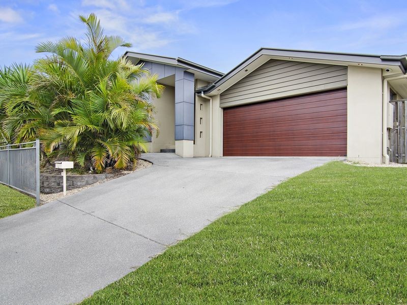 7 Twynam Mews, Pacific Pines QLD 4211