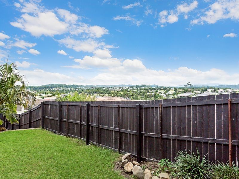 16 Yamba Street, Pacific Pines QLD 4211