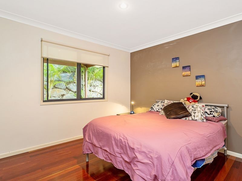 16 Yamba Street, Pacific Pines QLD 4211