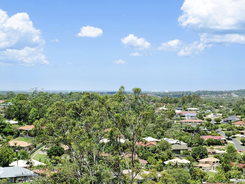 39 Midway Terrace, Pacific Pines QLD 4211