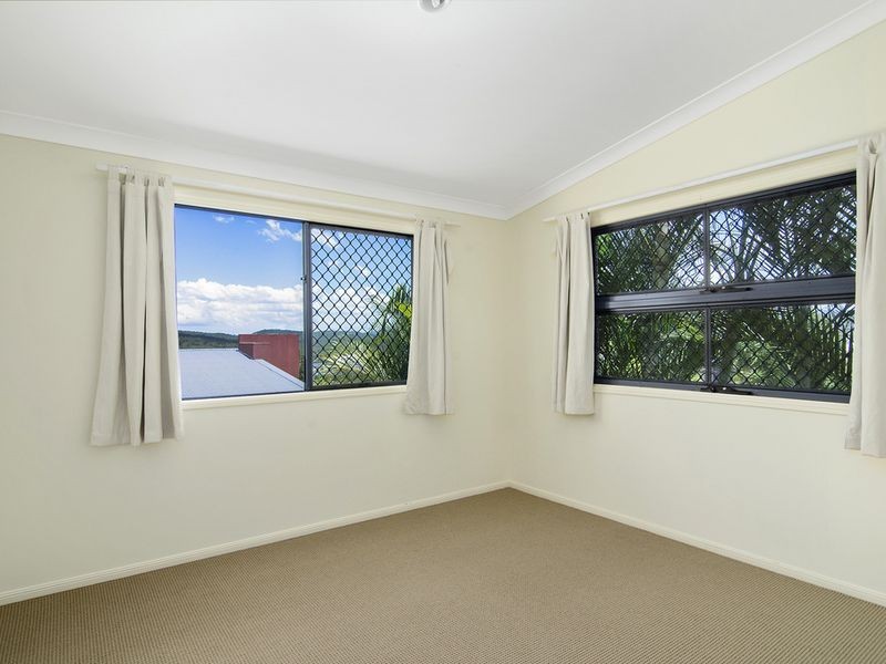 39 Midway Terrace, Pacific Pines QLD 4211