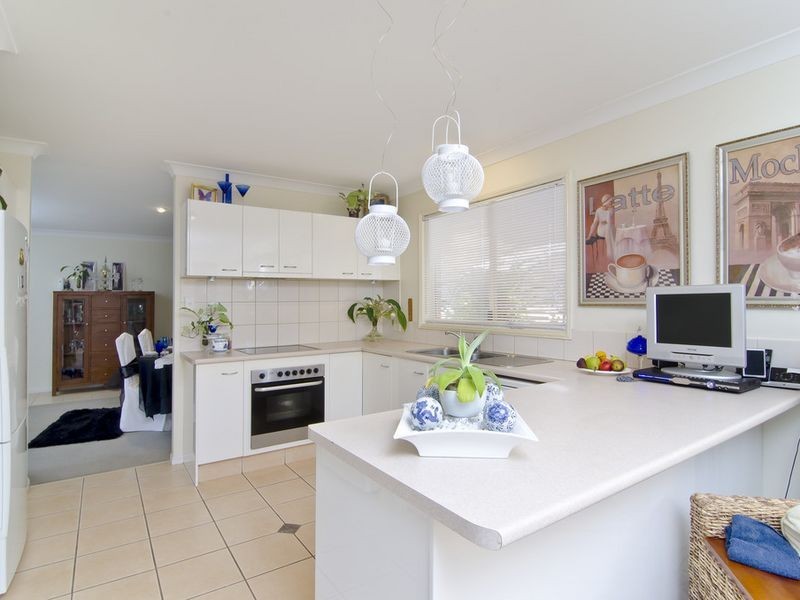 14 Buffalo Crescent, Pacific Pines QLD 4211