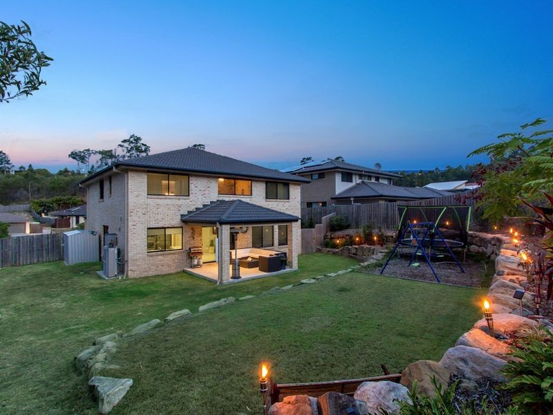 13 Bimberi Row, Pacific Pines QLD 4211