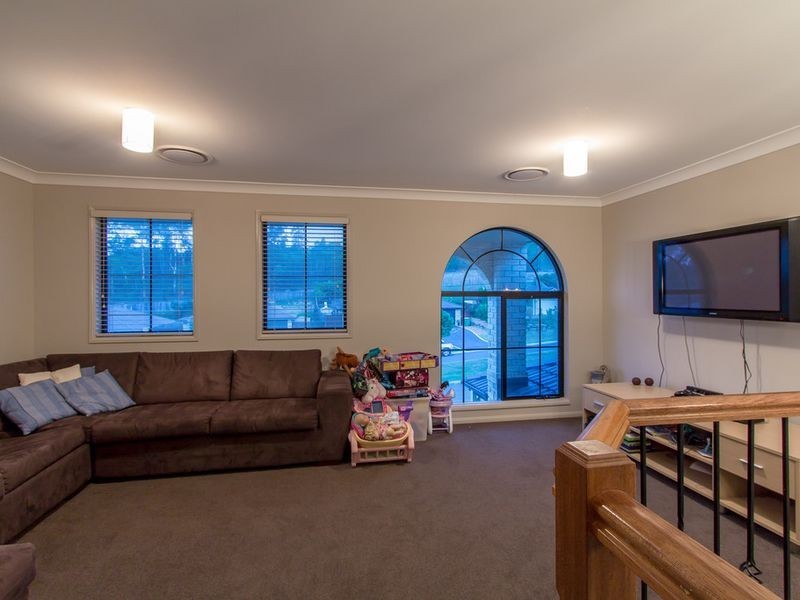 13 Bimberi Row, Pacific Pines QLD 4211