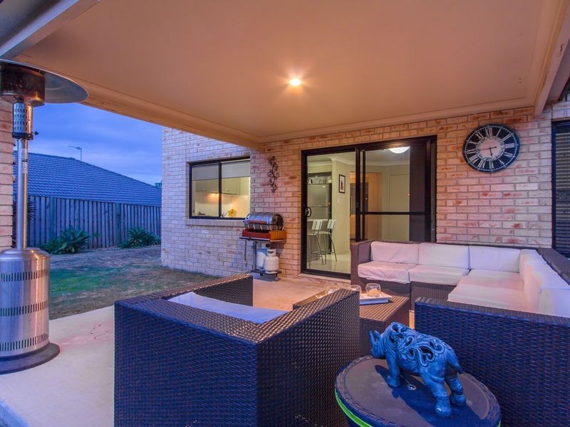 13 Bimberi Row, Pacific Pines QLD 4211
