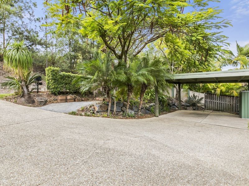 13 Allardyce Crescent, Pacific Pines QLD 4211