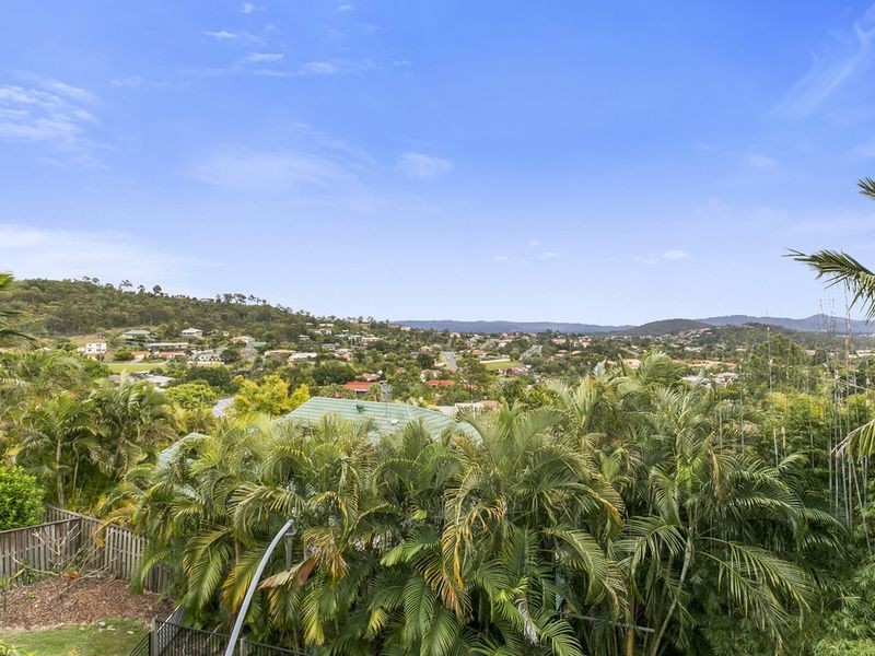 13 Allardyce Crescent, Pacific Pines QLD 4211