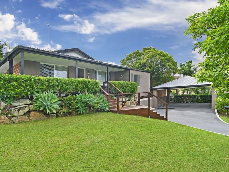 5 Avon Court, Pacific Pines QLD 4211
