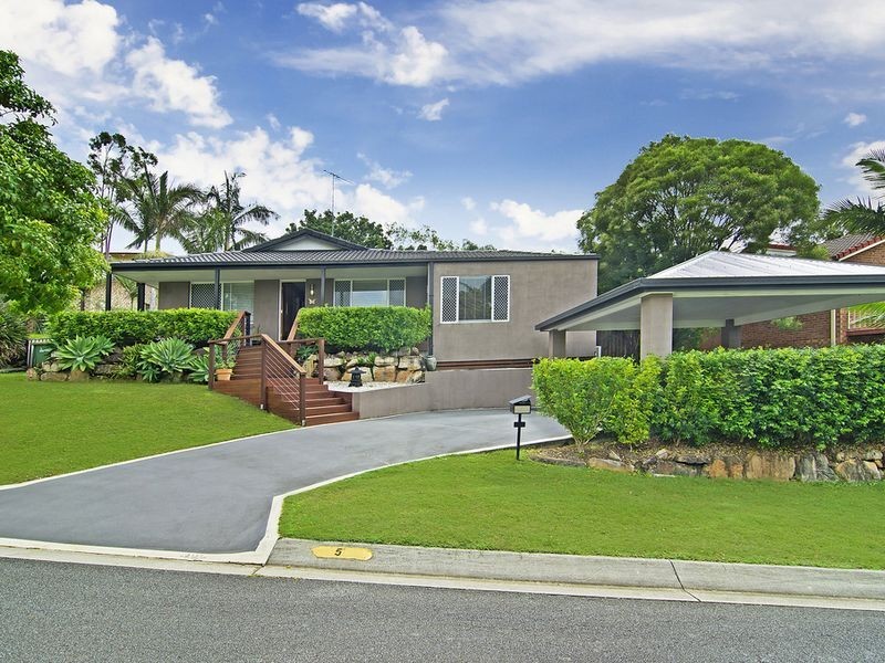 5 Avon Court, Pacific Pines QLD 4211