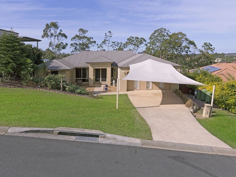 33 Midway Terrace, Pacific Pines QLD 4211
