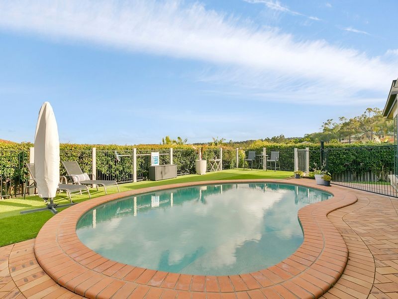 22 Chatham Avenue, Pacific Pines QLD 4211