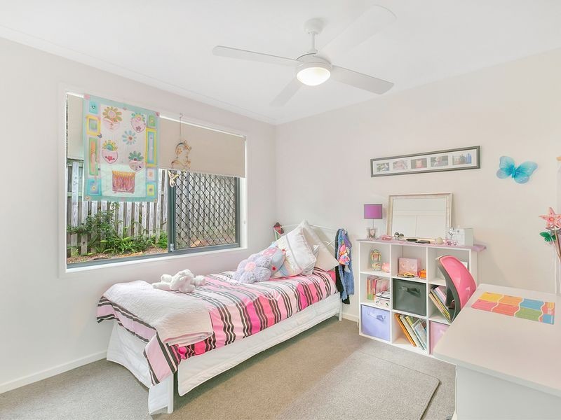 22 Chatham Avenue, Pacific Pines QLD 4211