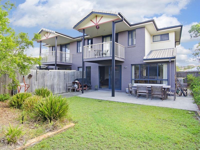 34/31 Archipelago Street, Pacific Pines QLD 4211