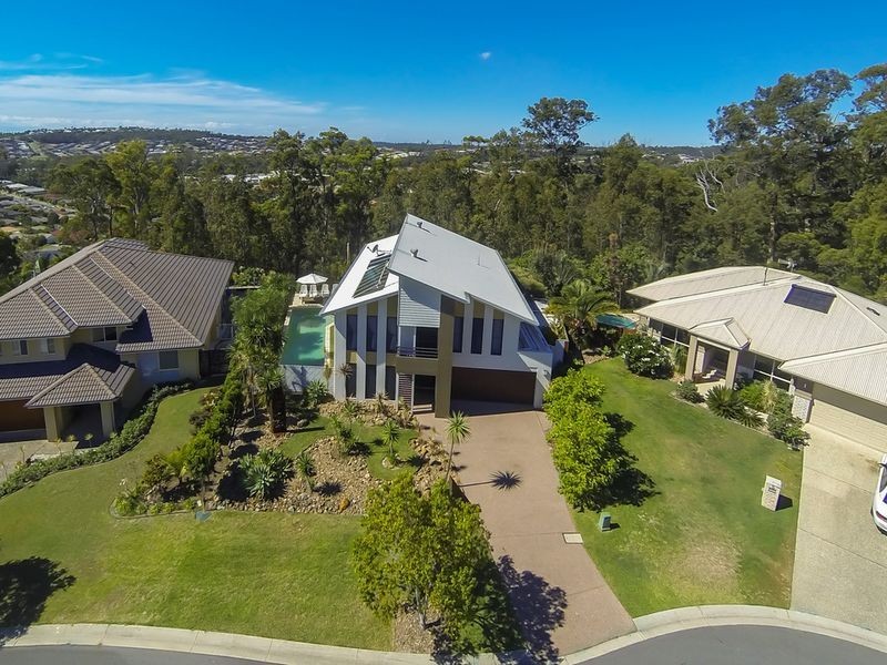 7 Maloney Crescent, Maudsland QLD 4210