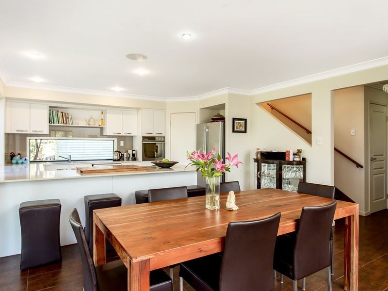 7 Maloney Crescent, Maudsland QLD 4210