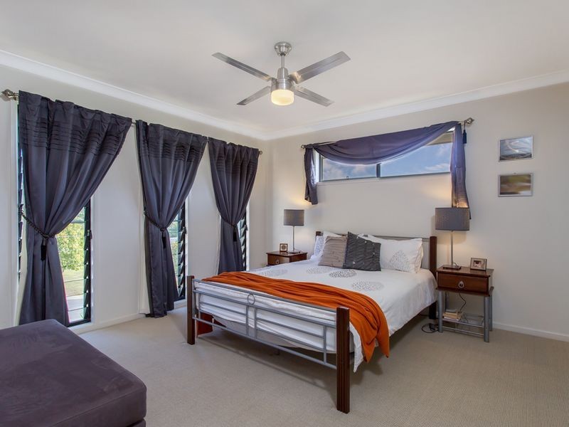 7 Maloney Crescent, Maudsland QLD 4210