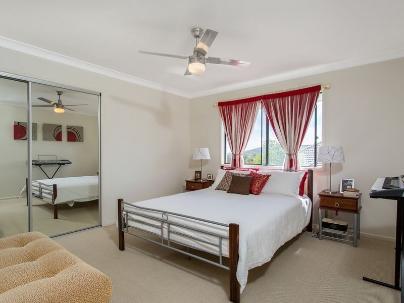 7 Maloney Crescent, Maudsland QLD 4210