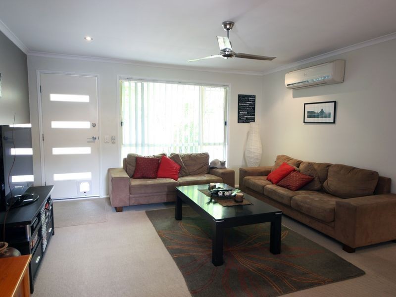 2/5 Camera Court, Oxenford QLD 4210