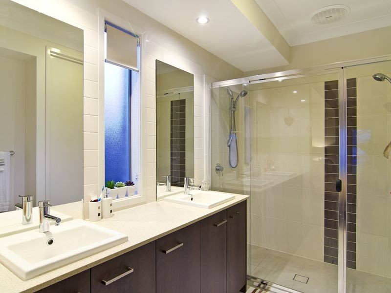 81 Wunburra Circle, Pacific Pines QLD 4211