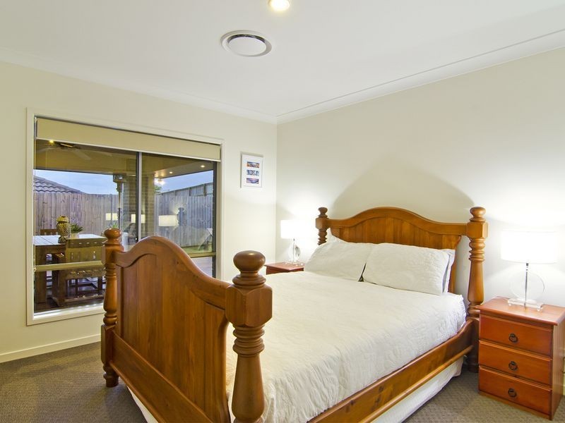 81 Wunburra Circle, Pacific Pines QLD 4211