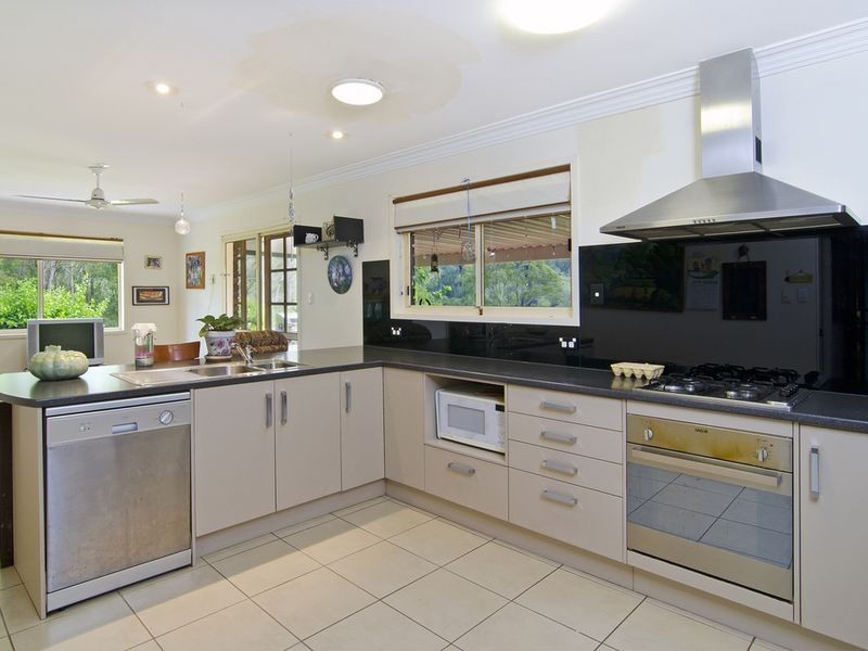 1 Lawson Court, Canungra QLD 4275