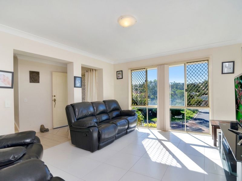 23 Howland Circuit, Pacific Pines QLD 4211
