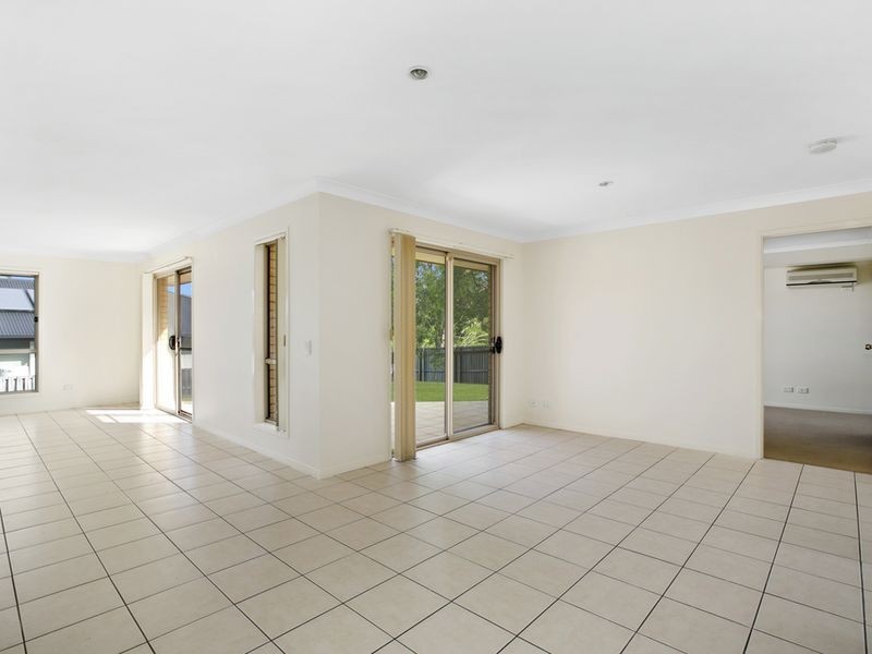 25 Penrhyn Street, Pacific Pines QLD 4211