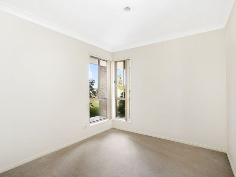 25 Penrhyn Street, Pacific Pines QLD 4211