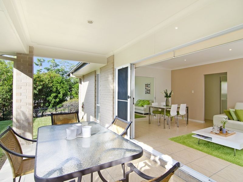 6 Twynam Mews, Pacific Pines QLD 4211