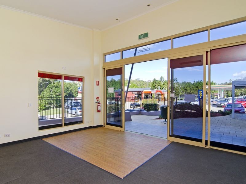 10/2 Universal Drive, Pacific Pines QLD 4211