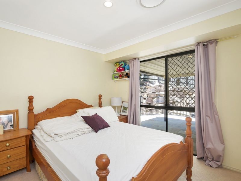 14 Amanu Crescent, Pacific Pines QLD 4211