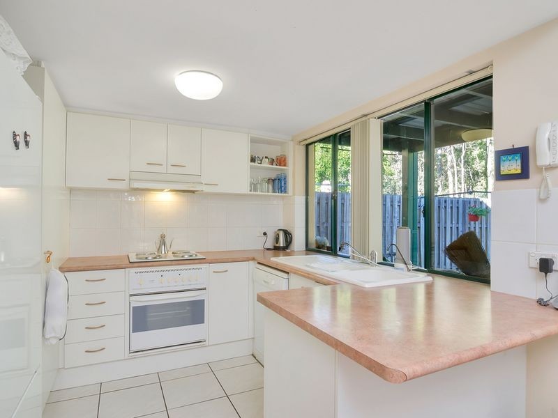 9/156 Greenacre Drive, Arundel QLD 4214