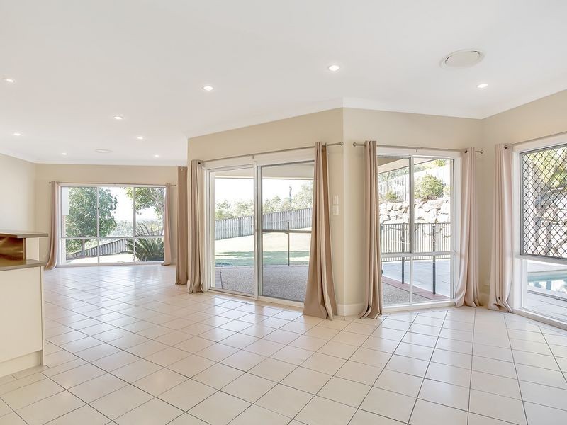 51 Hillary Circuit, Pacific Pines QLD 4211