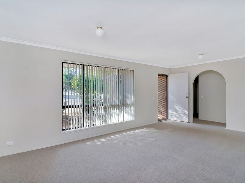 97 Village Way, Oxenford QLD 4210