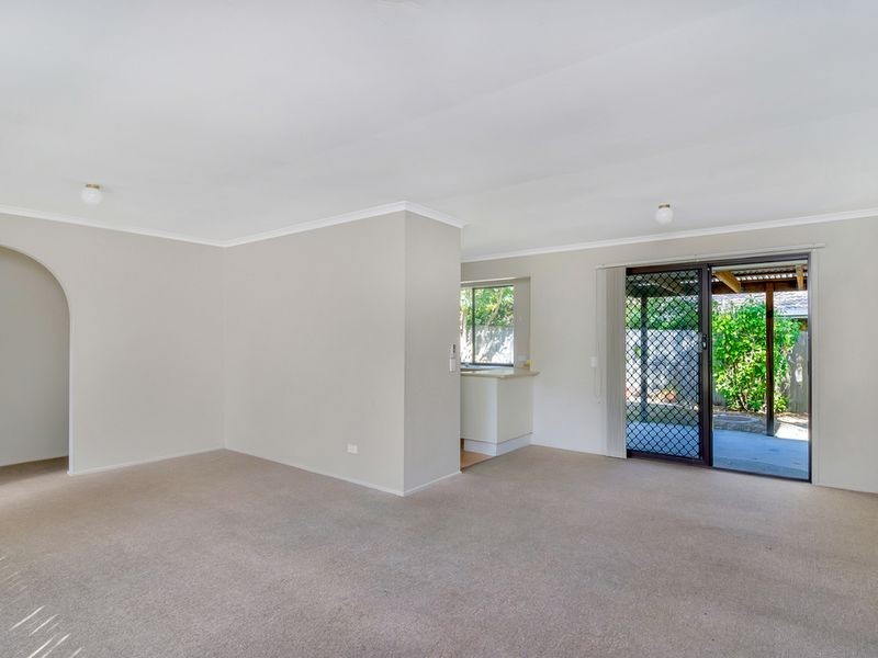 97 Village Way, Oxenford QLD 4210