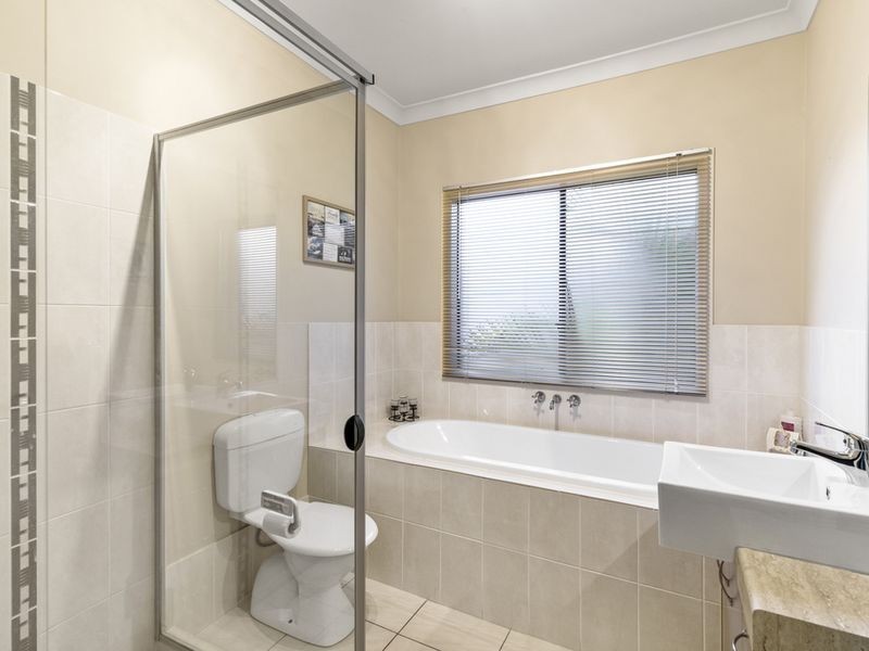 22 Angourie Crescent, Pacific Pines QLD 4211