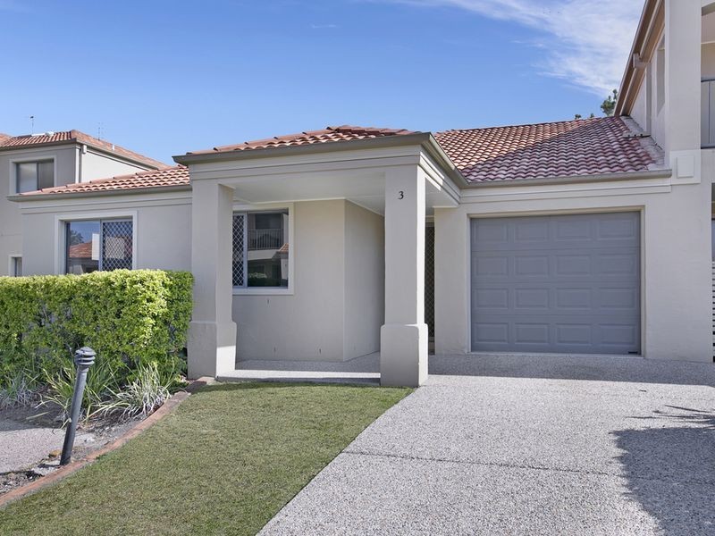 3/1 Santa Isobel Boulevard, Pacific Pines QLD 4211