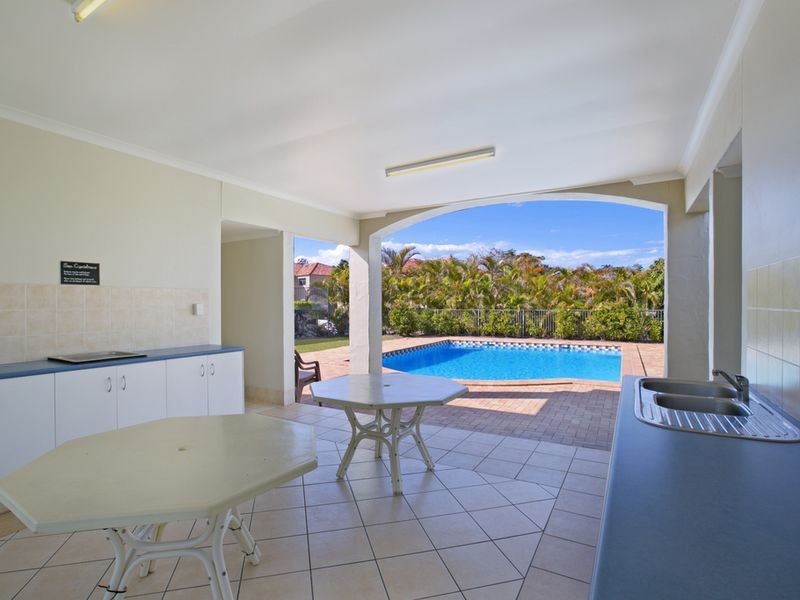 3/1 Santa Isobel Boulevard, Pacific Pines QLD 4211