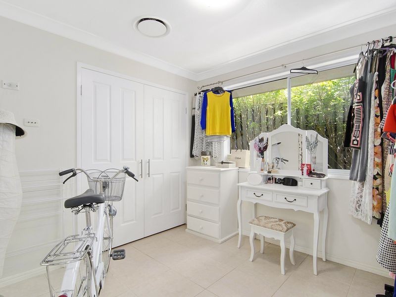 25 Galapagos Way, Pacific Pines QLD 4211