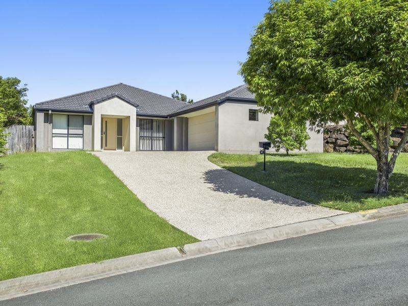 71 Cossington Circuit, Maudsland QLD 4210