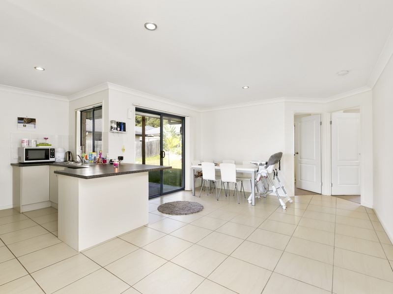 14 Bellinger Key, Pacific Pines QLD 4211